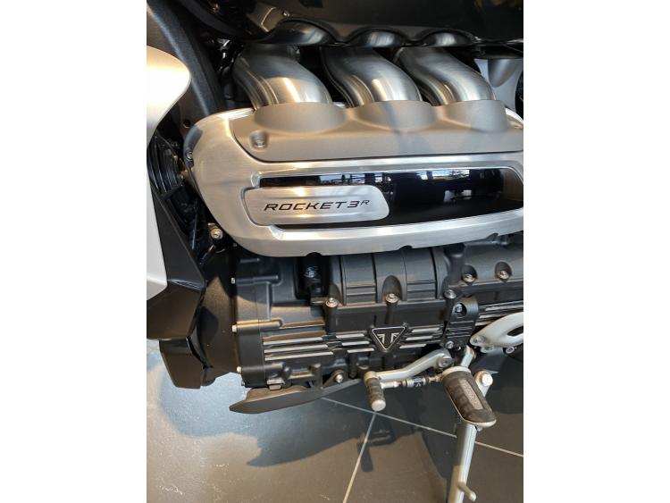 TRIUMPH ROCKET 3 R