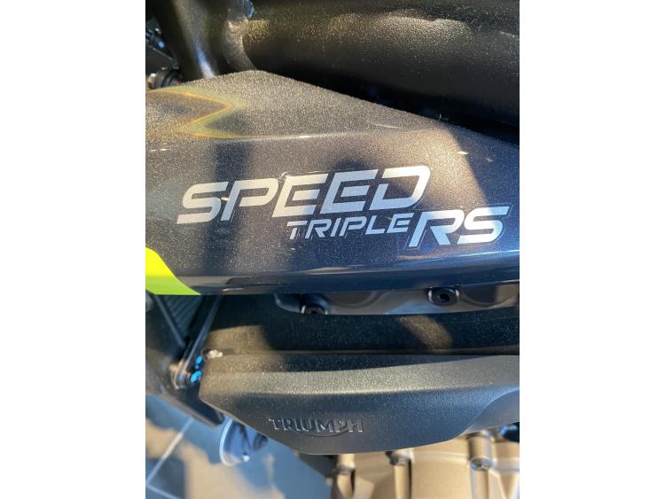 TRIUMPH SPEED TRIPLE 1200 RS