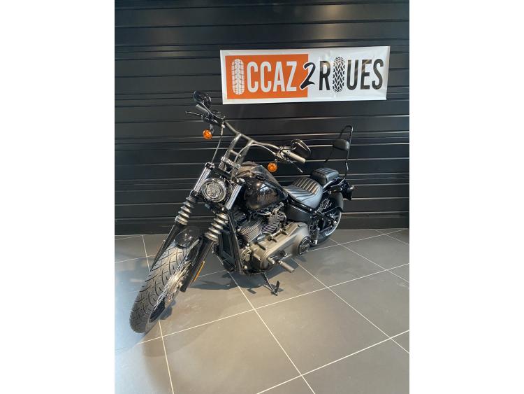 HARLEY-DAVIDSON SOFTAIL STREET BOB 1868