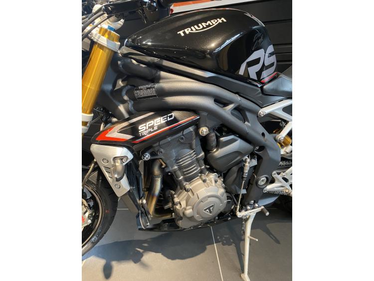 TRIUMPH SPEED TRIPLE 1200 RS