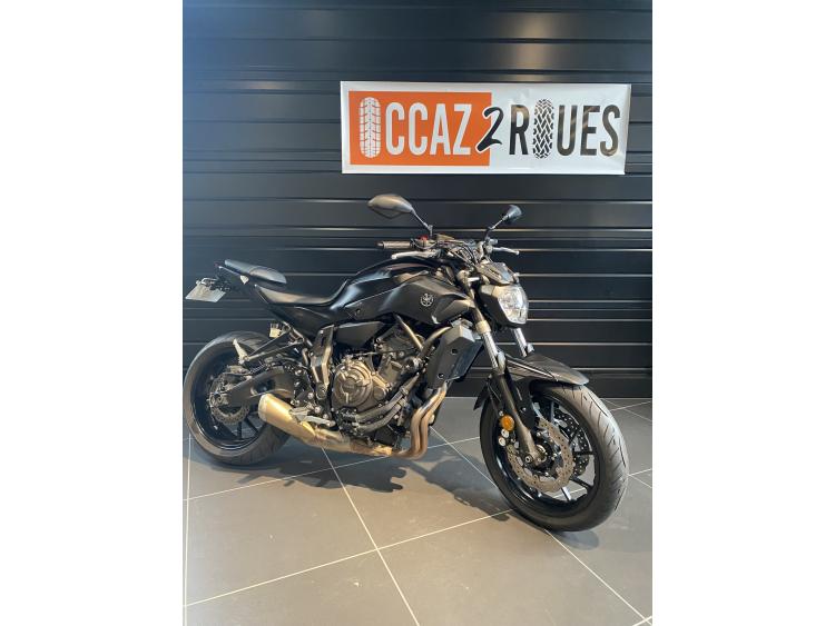 YAMAHA MT-07 (47.5CV)