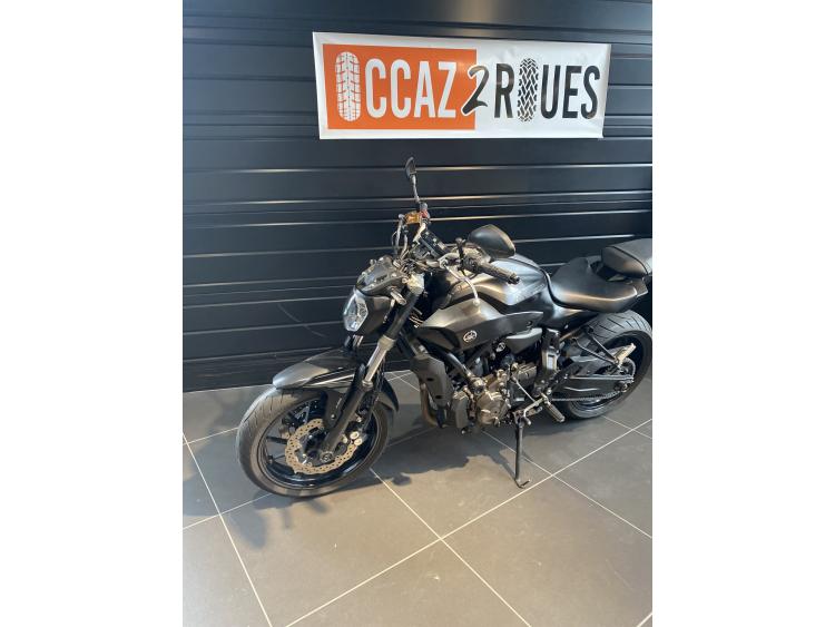 YAMAHA MT-07 (47.5CV)