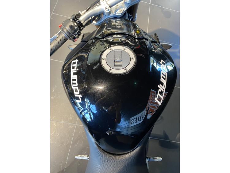 TRIUMPH SPEED TRIPLE 1050