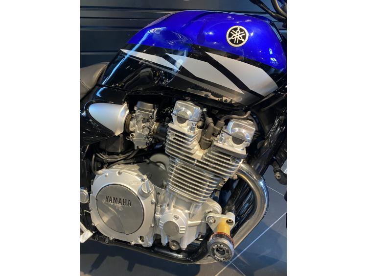 YAMAHA XJR 1300 SP
