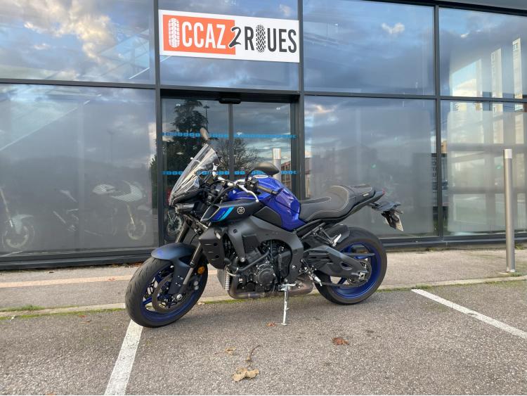 YAMAHA MT-10