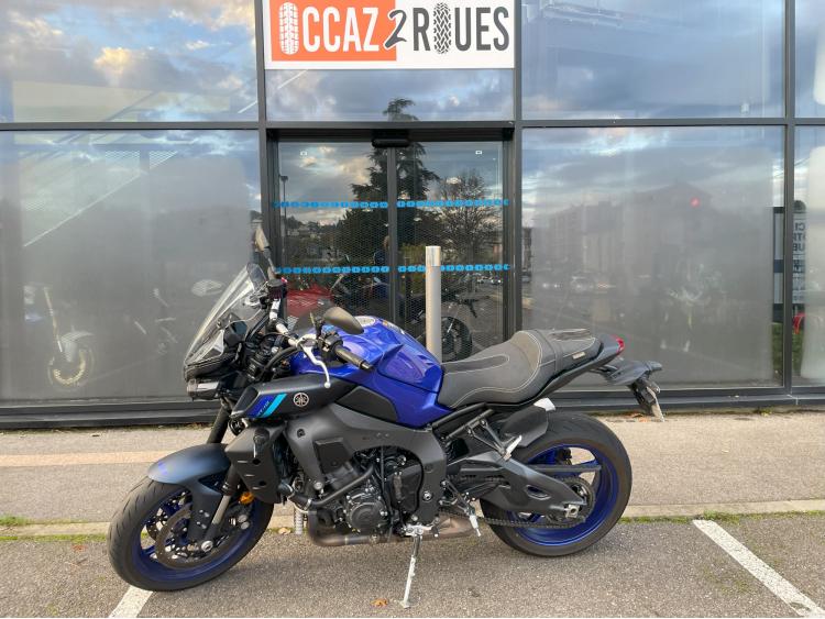YAMAHA MT-10
