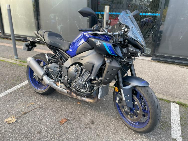 YAMAHA MT-10