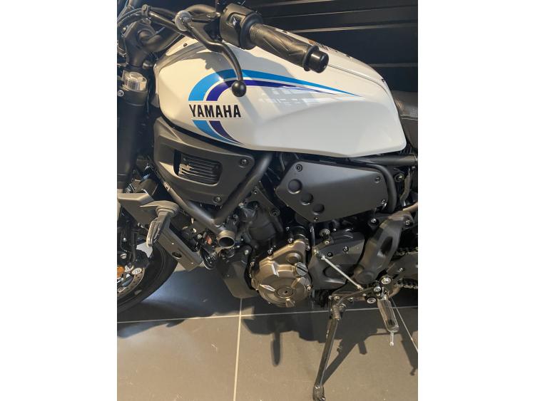 YAMAHA XSR 700 ABS