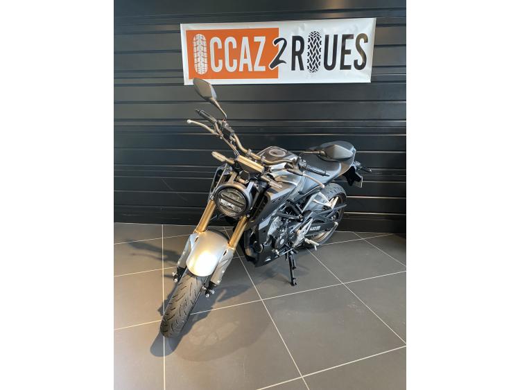 HONDA CB125R