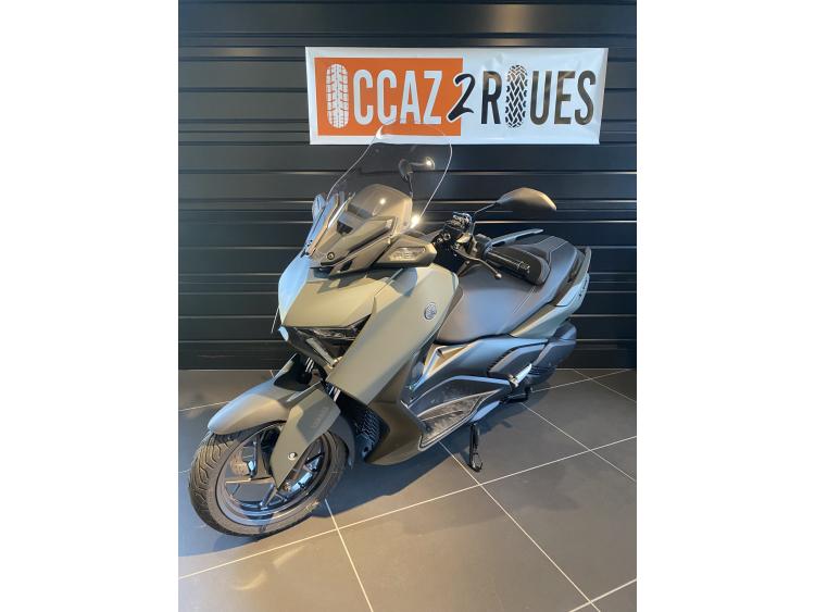 YAMAHA XMAX 300