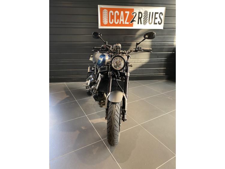 YAMAHA XSR 900